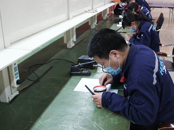 華科電氣生產中心舉行生產技能比賽(圖5)