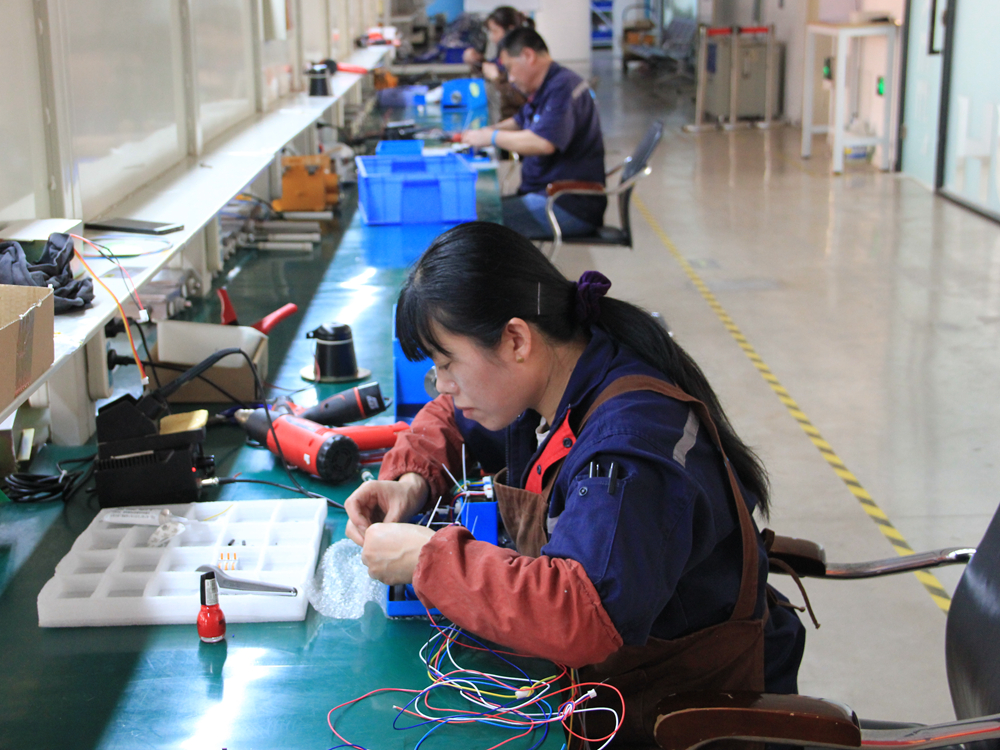 華科電氣舉行“質量月活動生產技能比武”(圖6)